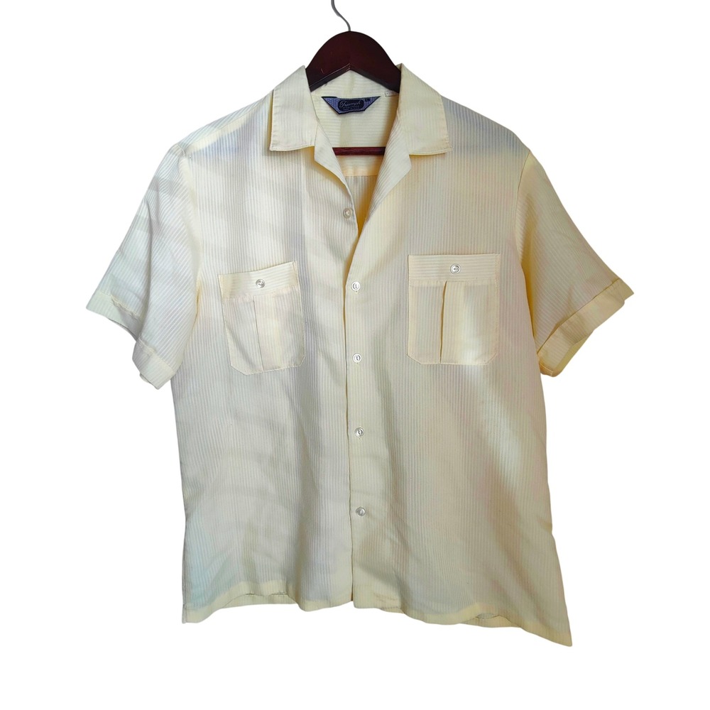 Vintage 70s Triumph of California Pastel Yellow Camp Shirt Safari Boxy Mens L